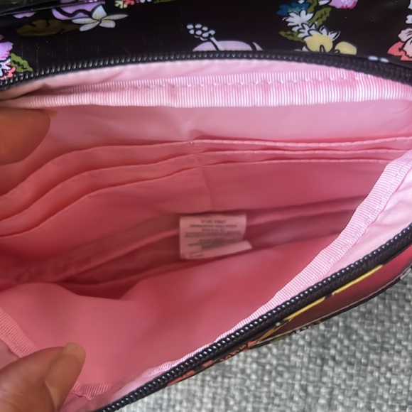 Lesportsac clutch Hawaii exclusive black floral NWT - Picture 5 of 9